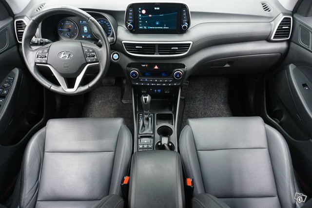 Hyundai Tucson 8