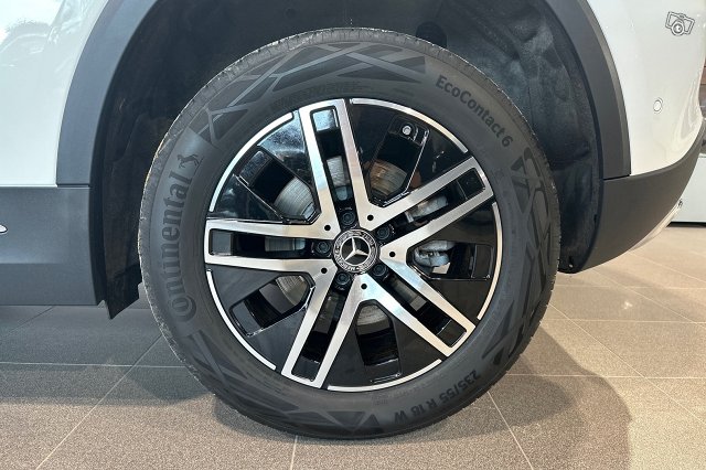Mercedes-Benz GLA 18
