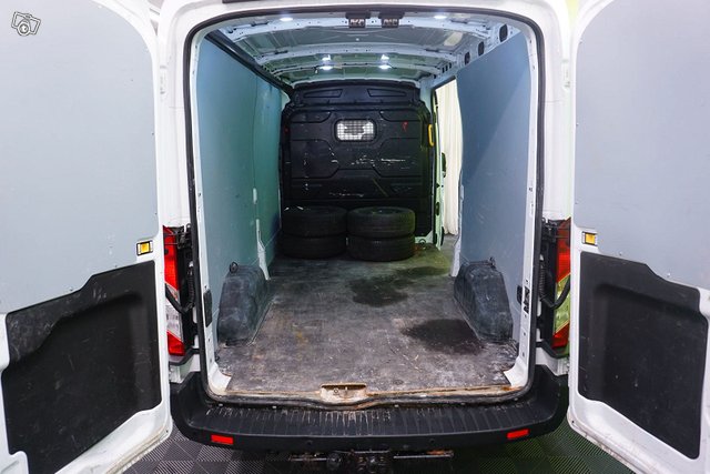 Ford Transit 12