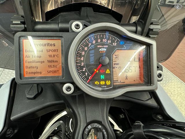 KTM 1290 Super Adventure T 7