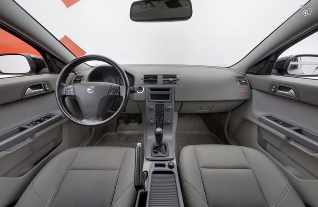 Volvo S40 9