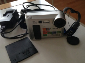 Retro digikamera, Kamerat, Kamerat ja valokuvaus, Vaasa, Tori.fi Retro digikamera, Kamerat, Kamerat ja valokuvaus, Vaasa, Tori.fi
