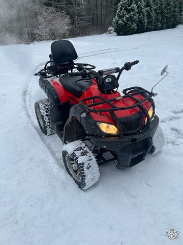 Traktorimönkijä, tieliikennekelpoinen, kuva 1