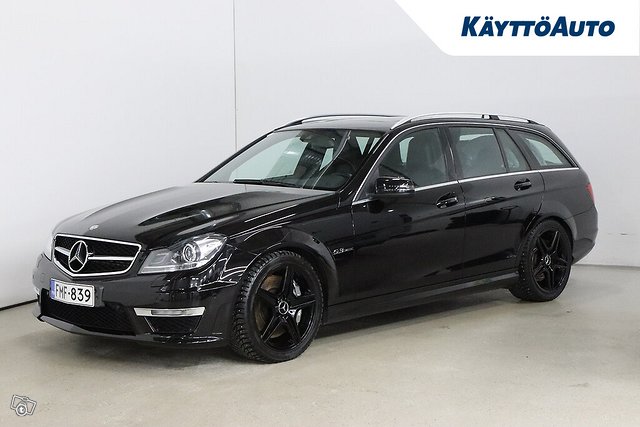 MERCEDES-BENZ C 63 AMG 2