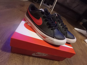 Nike Tennarit 35, Lastenvaatteet ja kengät, Seinäjoki, Tori.fi Nike Tennarit 35, Lastenvaatteet ja kengät, Seinäjoki, Tori.fi