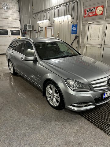 Mercedes-Benz C-sarja 6