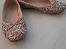 Zaran kimalleballerinat koko 32, Lastenvaatteet ja kengät, Seinäjoki, Tori.fi Zaran kimalleballerinat koko 32, Lastenvaatteet ja kengät, Seinäjoki, Tori.fi