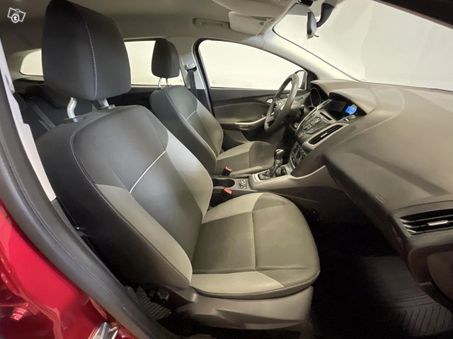 Ford Focus 14