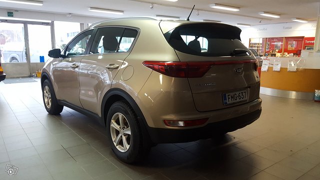 KIA Sportage 8