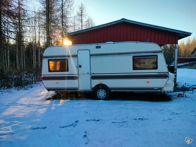 Hobby 535T-prestige. Vaihto autoon, kuva 1