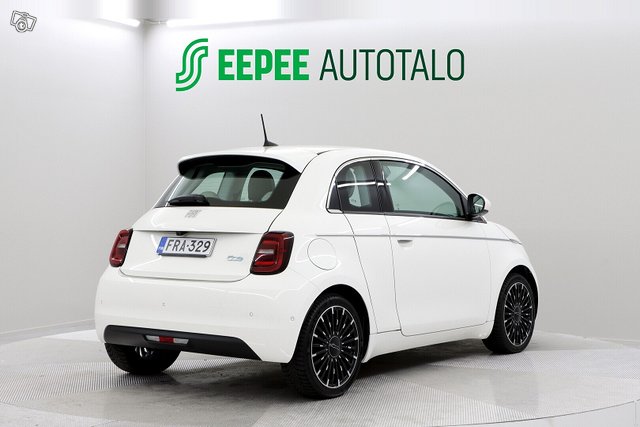 Fiat 500e 3