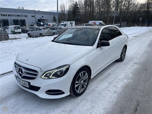 Mercedes-Benz E, kuva 1