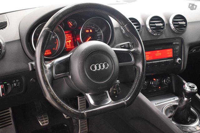 Audi TT 10