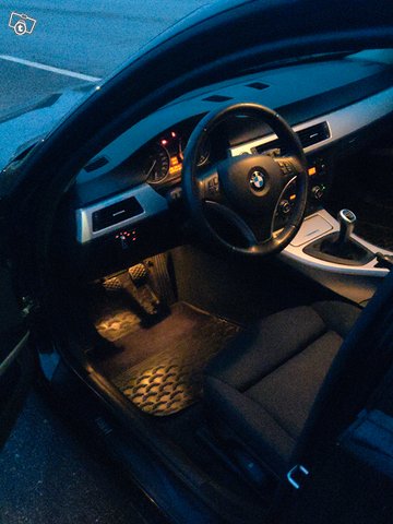 BMW 3-sarja 6