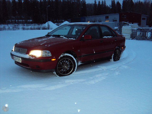 Volvo S40, kuva 1
