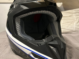 Mopo kypärä, Ajoasut, kengät ja kypärät, Mototarvikkeet ja varaosat, Pori, Tori.fi Mopo kypärä, Ajoasut, kengät ja kypärät, Mototarvikkeet ja varaosat, Pori, Tori.fi