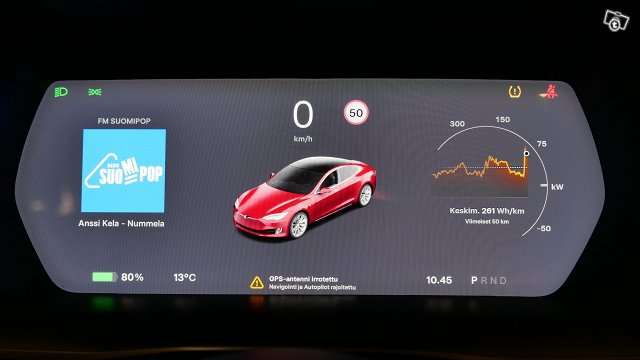 Tesla MODEL S 7