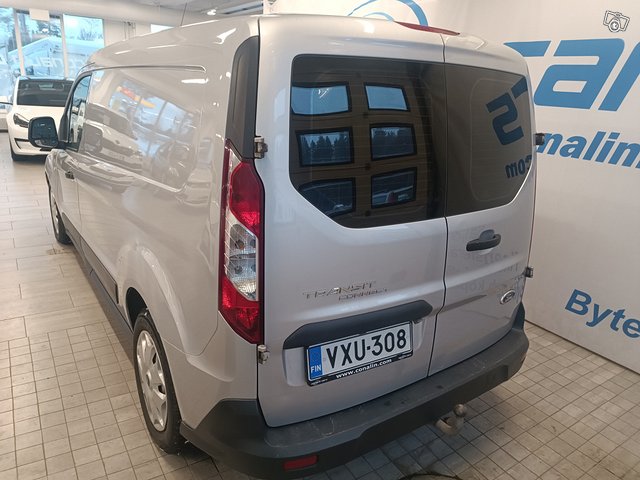 Ford Transit Connect 9