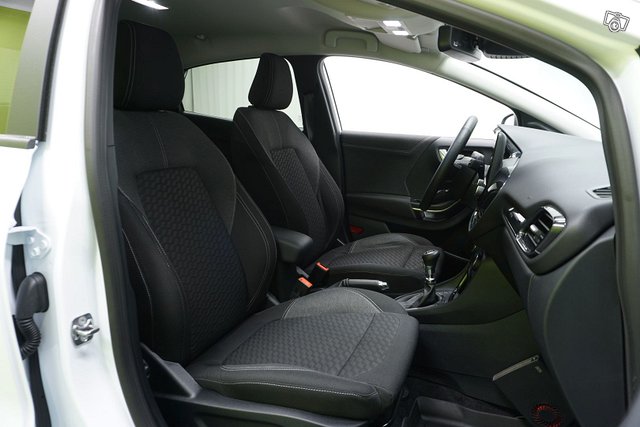 Ford Puma 13