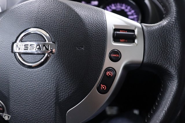 Nissan Qashqai 11