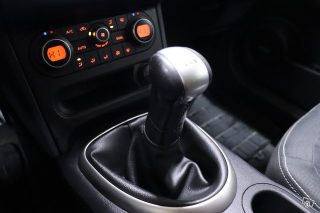 Nissan Qashqai 15