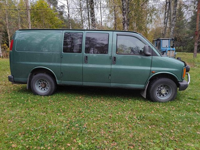 Chevrolet Van 3