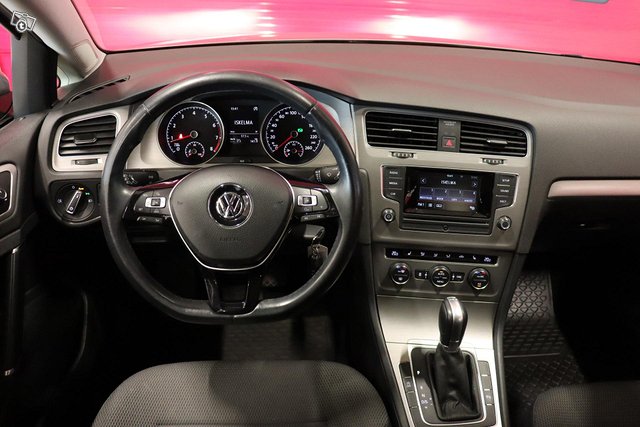Volkswagen Golf 14