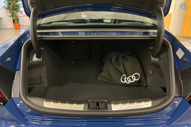 Audi E-tron GT 10