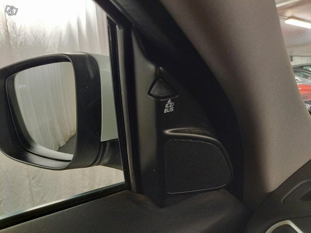 Volvo XC60 15
