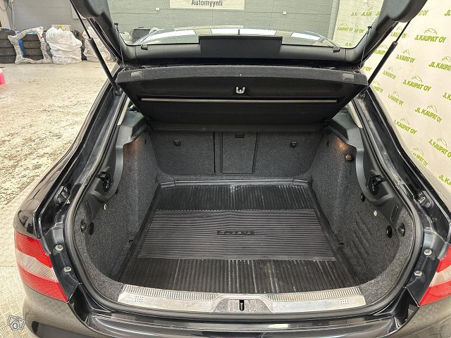 Skoda Superb 9
