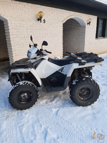 Polaris 570, kuva 1