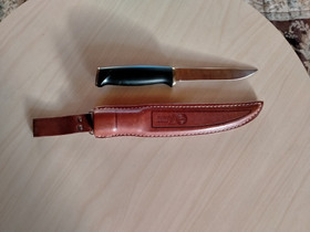 Fiskars puukko tupella, Metsästystarvikkeet, Metsästys ja kalastus, Hämeenlinna, Tori.fi Fiskars puukko tupella, Metsästystarvikkeet, Metsästys ja kalastus, Hämeenlinna, Tori.fi