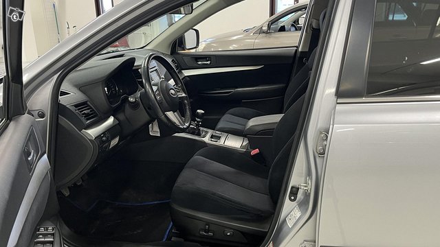 Subaru Outback 9