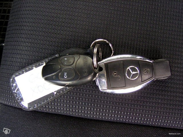 Mercedes-Benz GLK 9