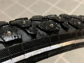 Fillarin nastarenkaat 32mm 28, Pyörätarvikkeet ja kypärät, Polkupyörät ja pyöräily, Tampere, Tori.fi Fillarin nastarenkaat 32mm 28, Pyörätarvikkeet ja kypärät, Polkupyörät ja pyöräily, Tampere, Tori.fi
