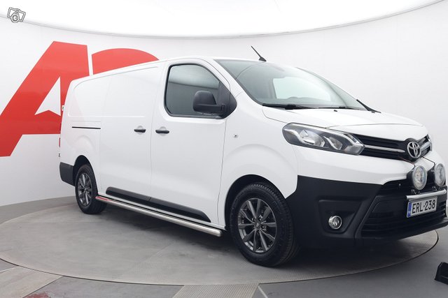 TOYOTA Proace 8