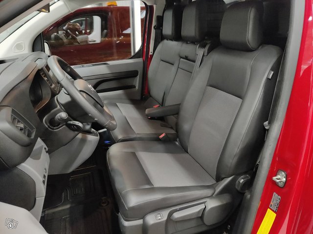 Toyota Proace 17