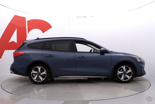 Ford Focus 6