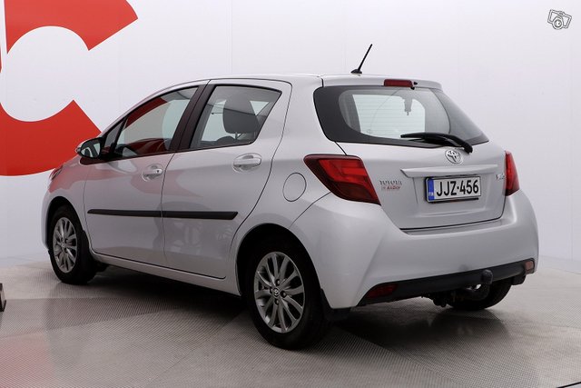 Toyota Yaris 4