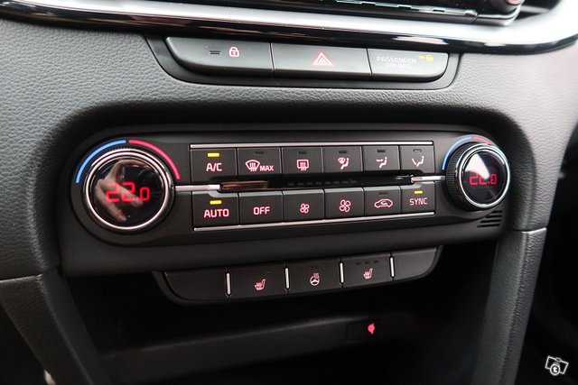 Kia ProCeed 17