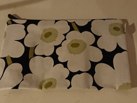 Uusi Marimekon unikko toilettilaukku, Kauneudenhoito ja kosmetiikka, Terveys ja hyvinvointi, Rovaniemi, Tori.fi Uusi Marimekon unikko toilettilaukku, Kauneudenhoito ja kosmetiikka, Terveys ja hyvinvointi, Rovaniemi, Tori.fi