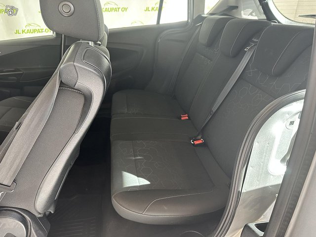 Ford B-Max 10