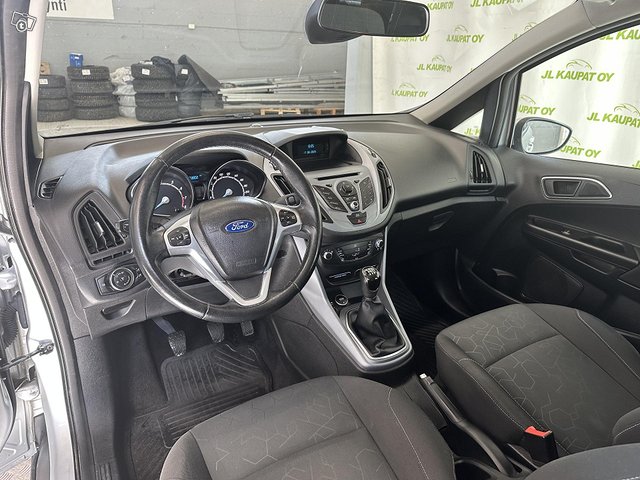 Ford B-Max 11