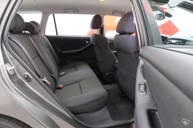 Toyota Corolla 15