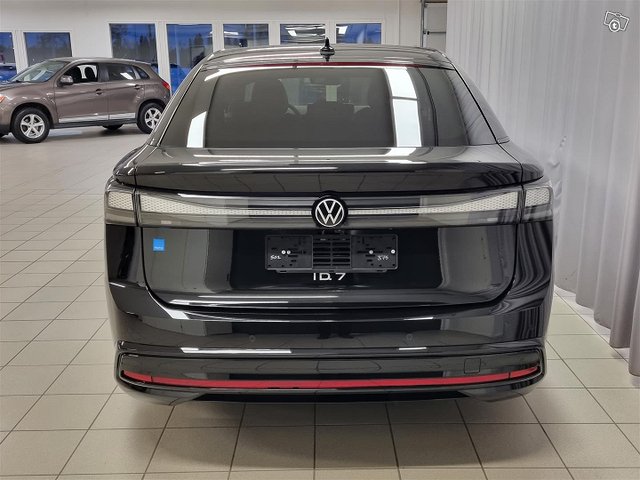Volkswagen ID.7 5
