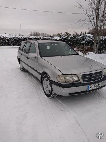 Mercedes-Benz C-sarja 7