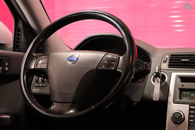 Volvo V50 16