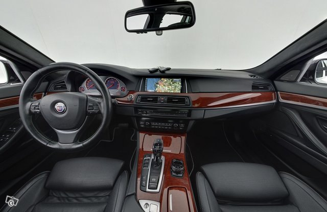 BMW Alpina D5 8