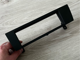 BMW e9x sovite 1-din soittimelle, Autostereot ja tarvikkeet, Auton varaosat ja tarvikkeet, Vihti, Tori.fi BMW e9x sovite 1-din soittimelle, Autostereot ja tarvikkeet, Auton varaosat ja tarvikkeet, Vihti, Tori.fi