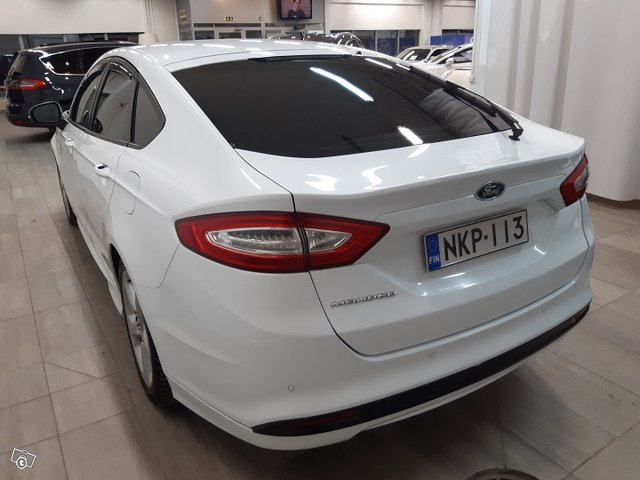 Ford Mondeo 9